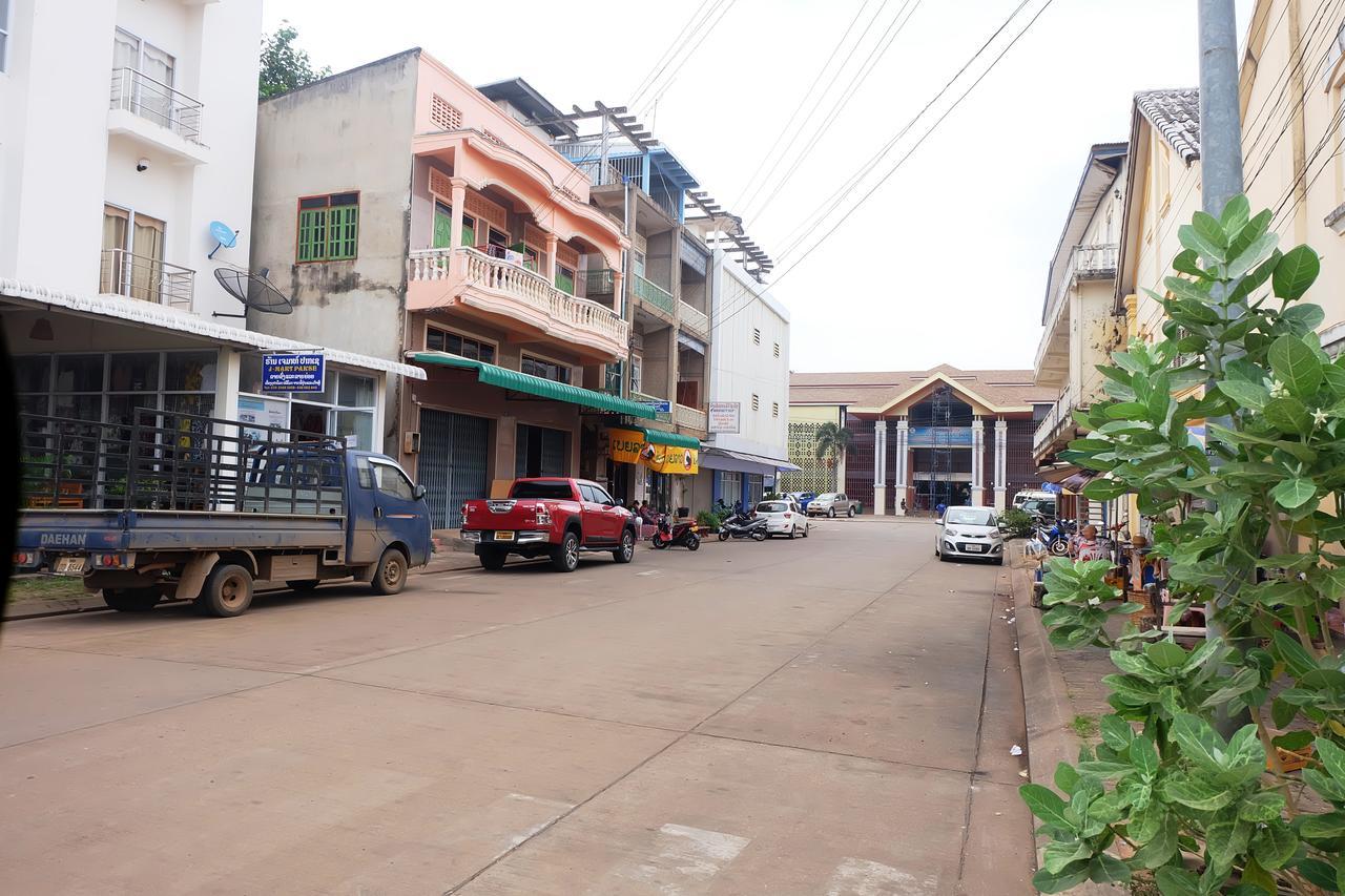 Forest Hotel Pakse Buitenkant foto